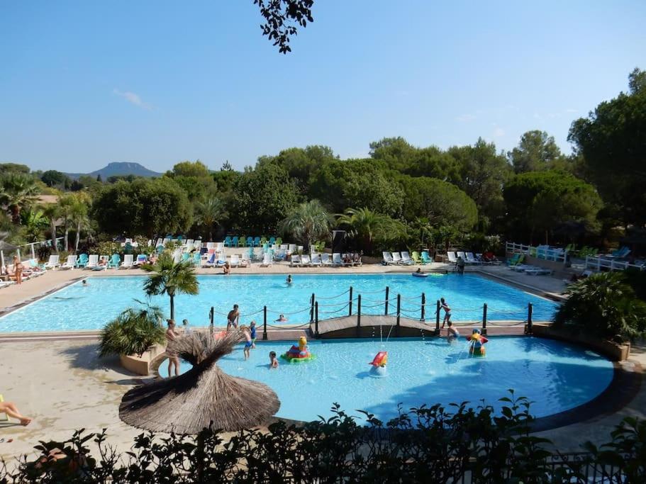 Mobile Home 6-Pers Camping Lei Suves-Cotes D'Azur-Including Airco Roquebrune-sur Argens Bagian luar foto